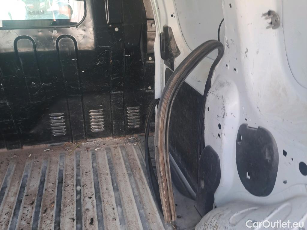  Dacia  Dokker DACIA  / 2013 / 4P / furgón derivado de turismo Van Essential dCi 66kW (90CV) #43