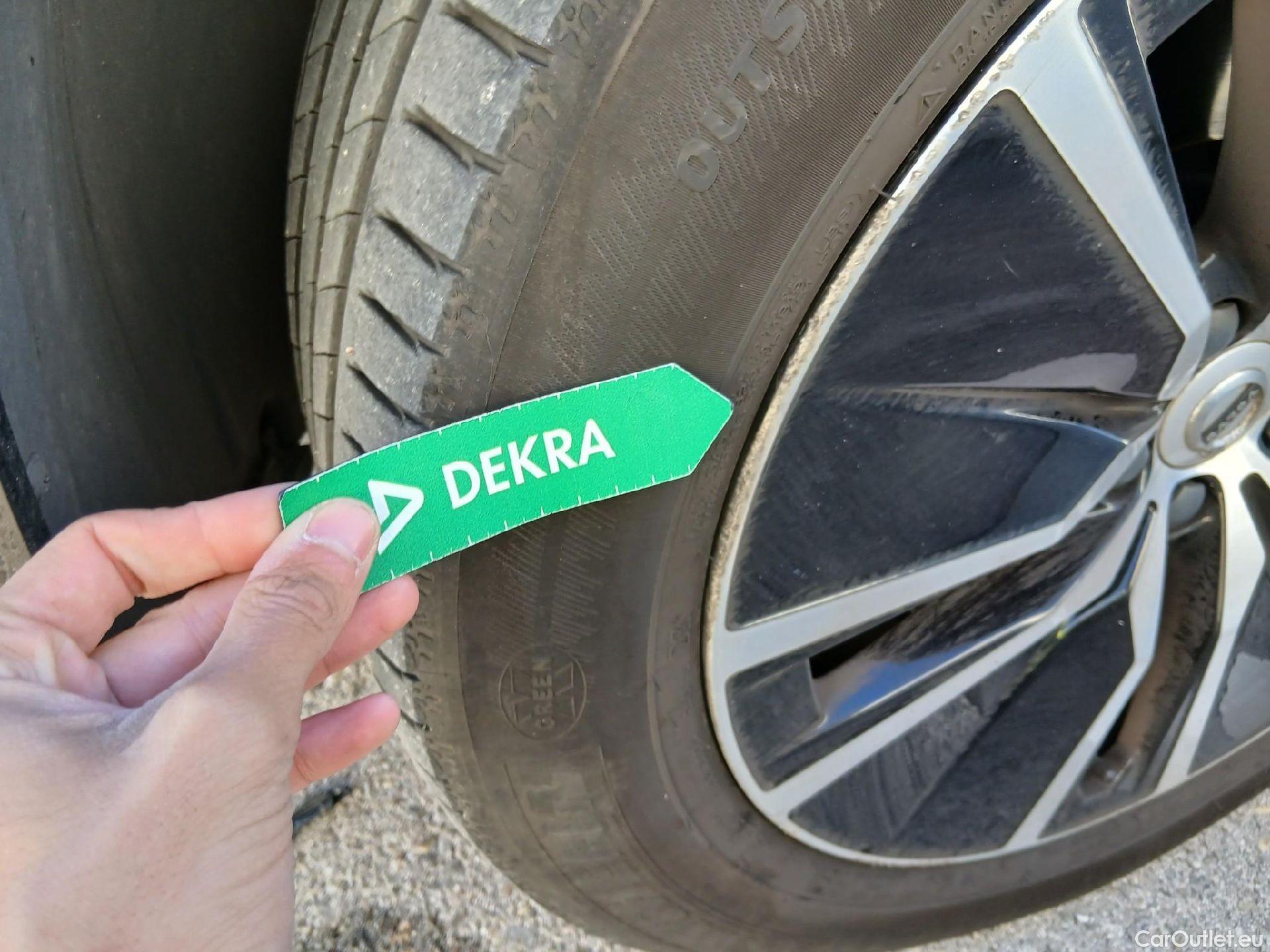  Volvo  XC90 VOLVO  / 2019 / 5P / todoterreno 2.0 B5 D5 AWD Business Plus Auto #10