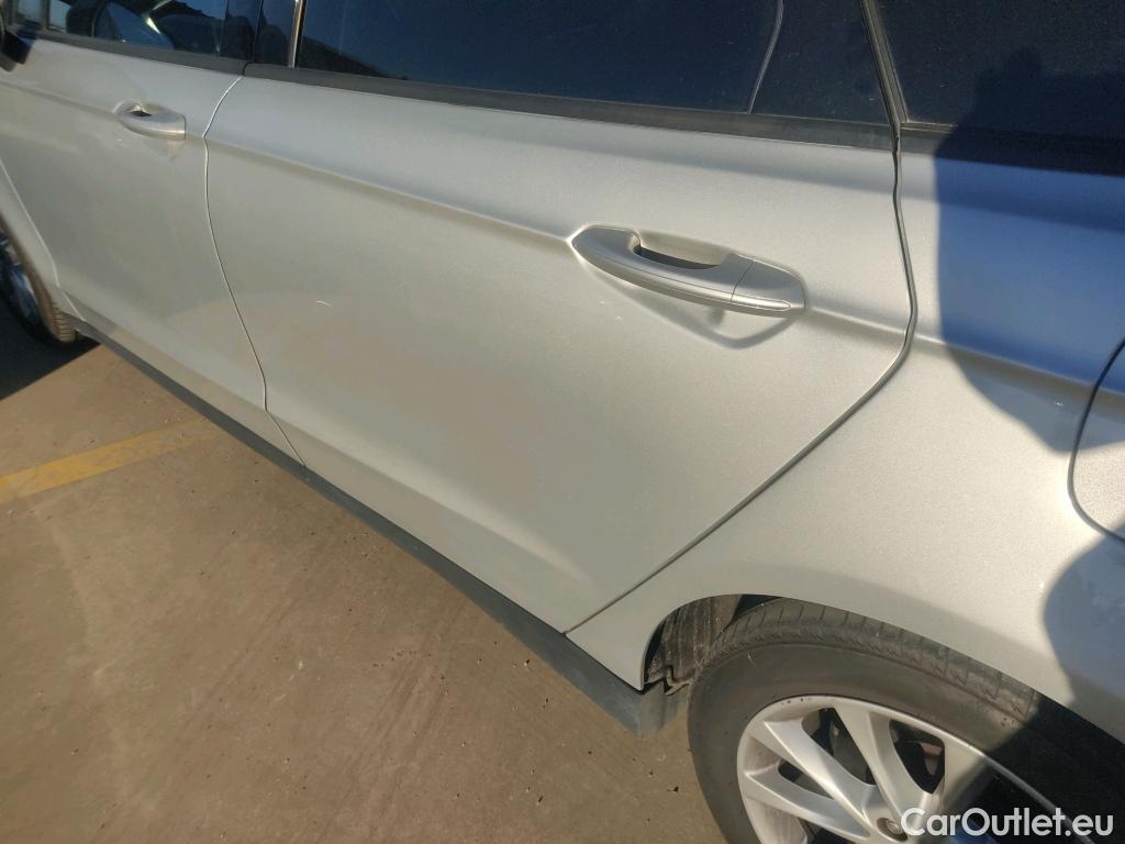  Ford  Mondeo FORD  / 2014 / 5P / familiar 2.0 TDCi 110kW Trend Powershift SB #10