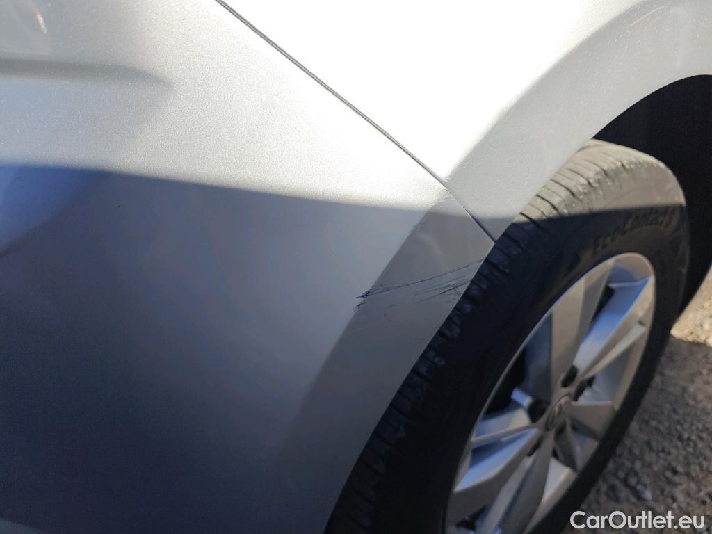  Volkswagen  Polo VOLKSWAGEN  / 2017 / 5P / berlina con portón Advance 1.0 TSI 70kW (95CV) DSG #28