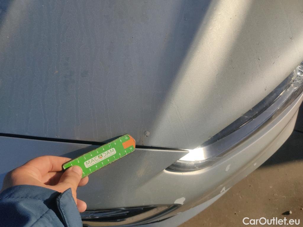  Ford  Mondeo FORD  / 2014 / 5P / familiar 2.0 TDCi 110kW Trend Powershift SB #35