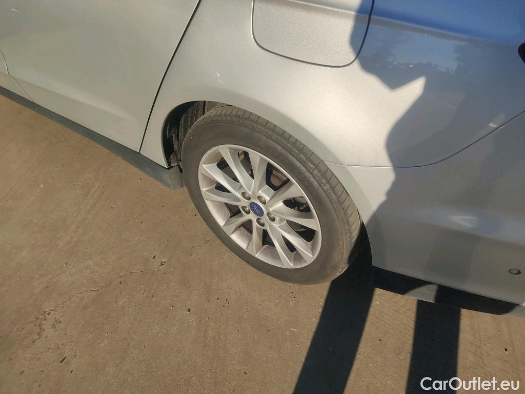  Ford  Mondeo FORD  / 2014 / 5P / familiar 2.0 TDCi 110kW Trend Powershift SB #28