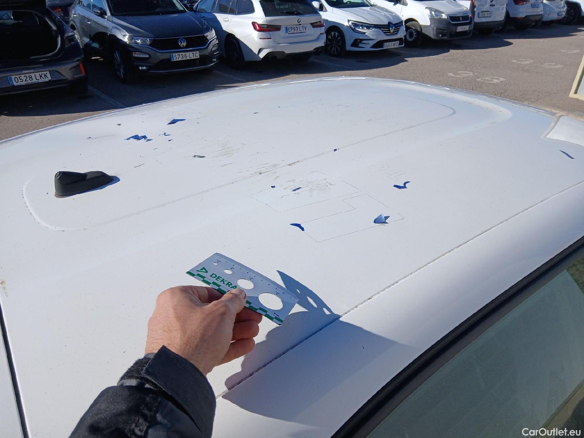  Citroen  C3 CITROEN  / 2016 / 5P / berlina comercial BlueHDi 55KW (75CV) S&S Comercial #27