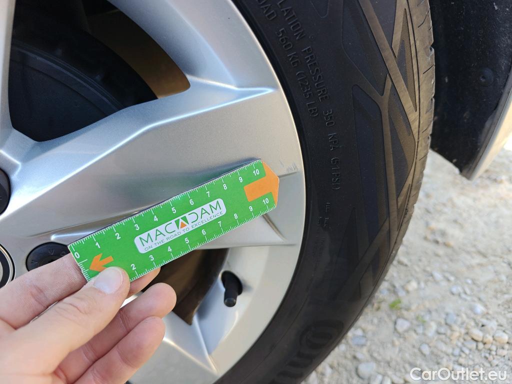  Volkswagen  Polo VOLKSWAGEN  / 2017 / 5P / berlina con portón Advance 1.0 TSI 70kW (95CV) DSG #40