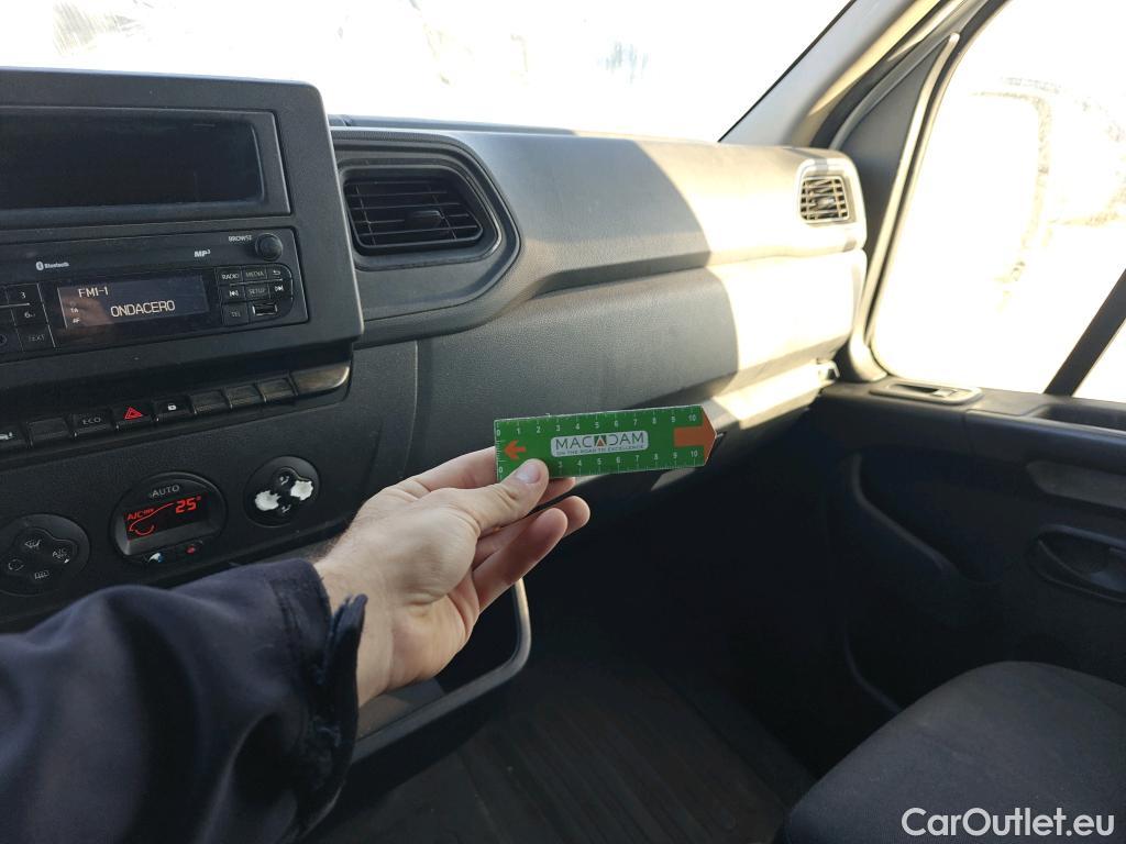  Nissan  NV400 NISSAN  / 2011 / 4P / furgón L2H2 3,5T 2.3dCi 99kW FWD Comfort #89