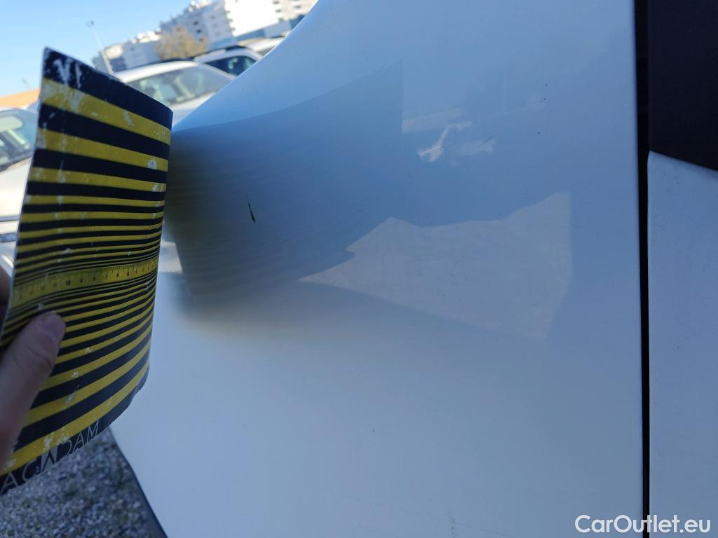  Nissan  NV400 NISSAN  / 2011 / 4P / furgón L2H2 3,5T 2.3dCi 99kW FWD Comfort #41