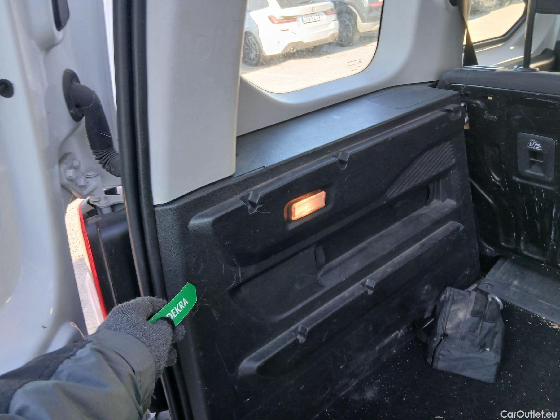  Peugeot  RIFTER PEUGEOT  / 2018 / 4P / combi Active Standard BlueHDi 73kW (IND) (AC2) #45