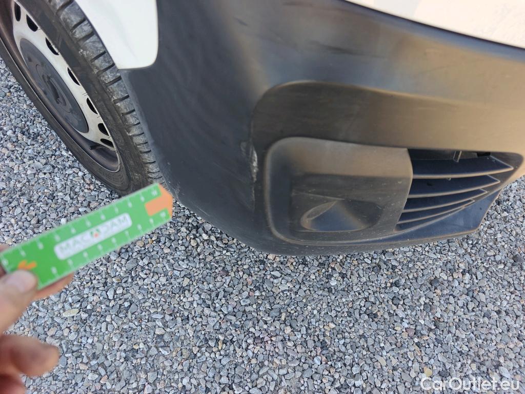  Opel  Vivaro OPEL  / 2019 / 4P / furgón 2.0 Diésel 88kW (120CV) L Inc. Express #24