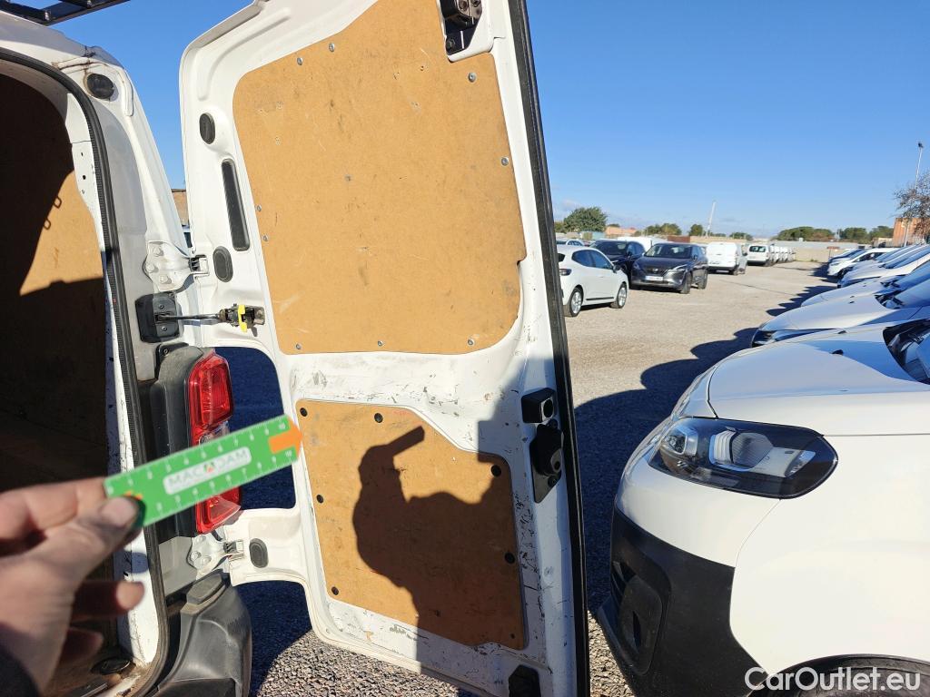  Opel  Vivaro OPEL  / 2019 / 4P / furgón 2.0 Diésel 88kW (120CV) L Inc. Express #40