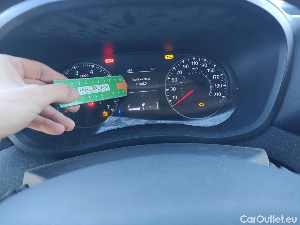  Nissan  NV400 NISSAN  / 2011 / 4P / furgón L2H2 3,5T 2.3dCi 99kW FWD Comfort #103