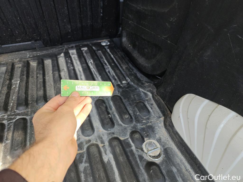  Peugeot  Partner PEUGEOT  / 2018 / 3P / furgón derivado de turismo Pro Standard 600kg BlueHDi 73kW #41