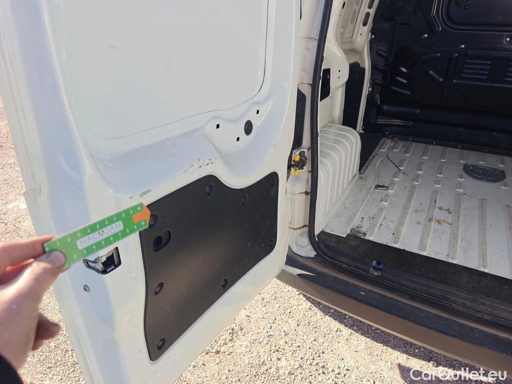  Fiat  Fiorino FIAT  / 2016 / 4P / furgón derivado de turismo Cargo SX N1 1.3 MJet 70 kW (95 CV) #7