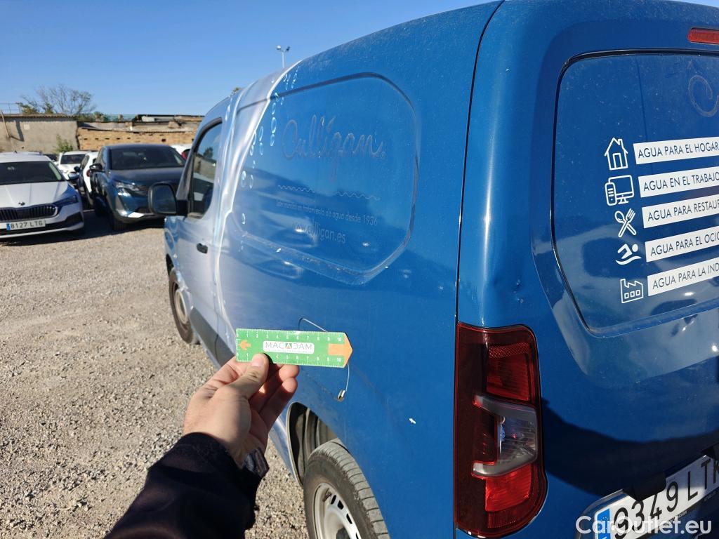  Peugeot  Partner PEUGEOT  / 2018 / 3P / furgón derivado de turismo Pro Standard 600kg BlueHDi 73kW #19
