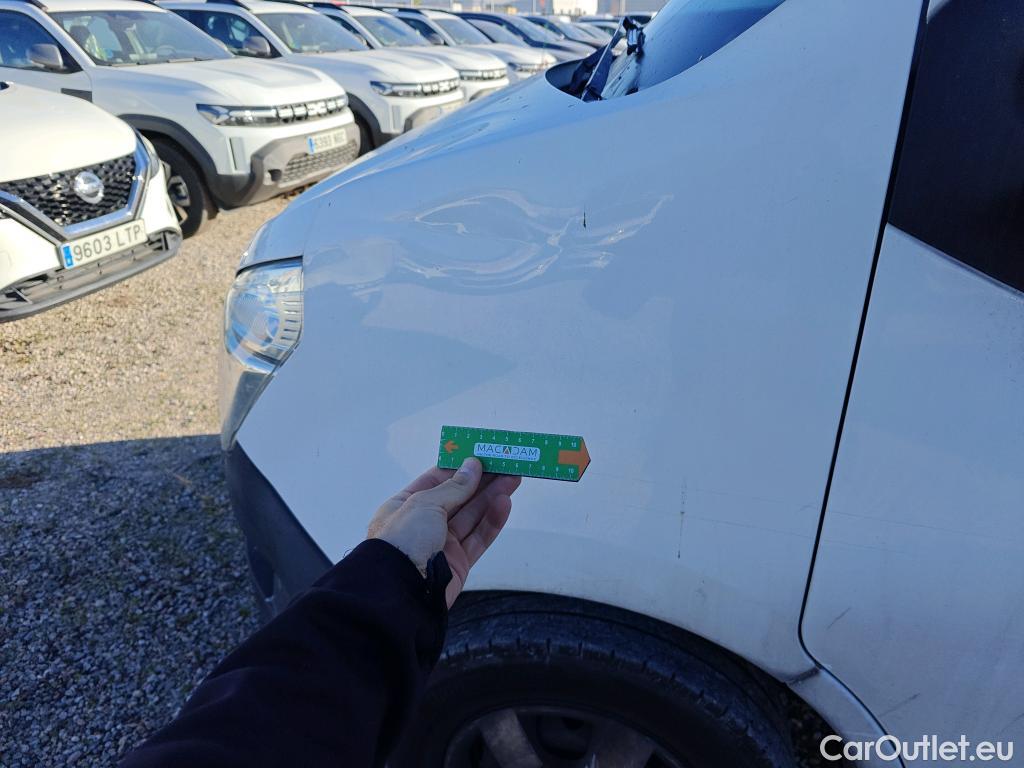  Nissan  NV400 NISSAN  / 2011 / 4P / furgón L2H2 3,5T 2.3dCi 99kW FWD Comfort #39