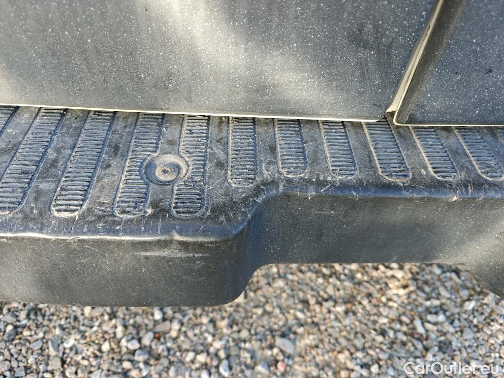  Nissan  NV400 NISSAN  / 2011 / 4P / furgón L2H2 3,5T 2.3dCi 99kW FWD Comfort #86