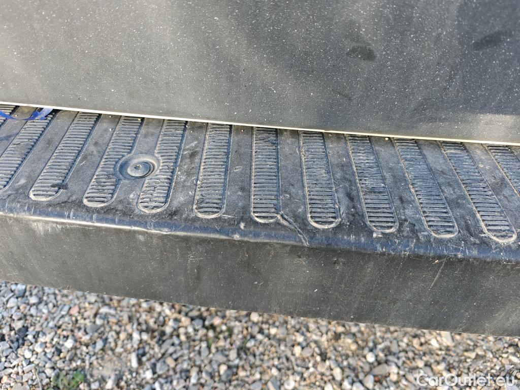  Nissan  NV400 NISSAN  / 2011 / 4P / furgón L2H2 3,5T 2.3dCi 99kW FWD Comfort #85