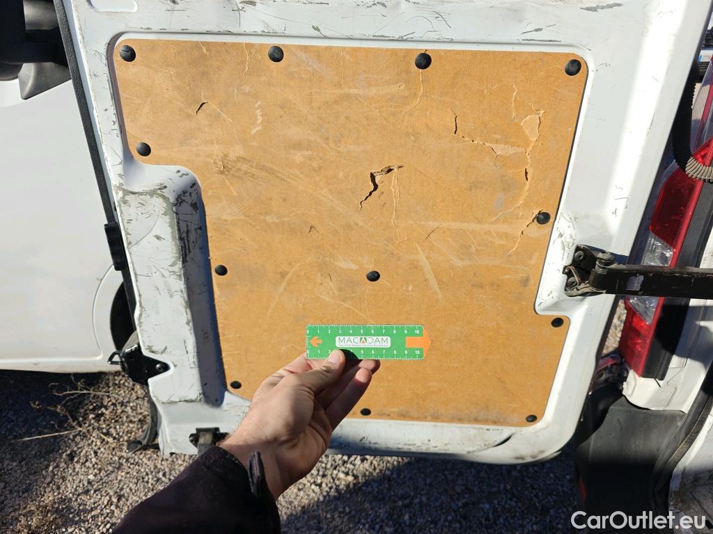  Nissan  NV400 NISSAN  / 2011 / 4P / furgón L2H2 3,5T 2.3dCi 99kW FWD Comfort #80