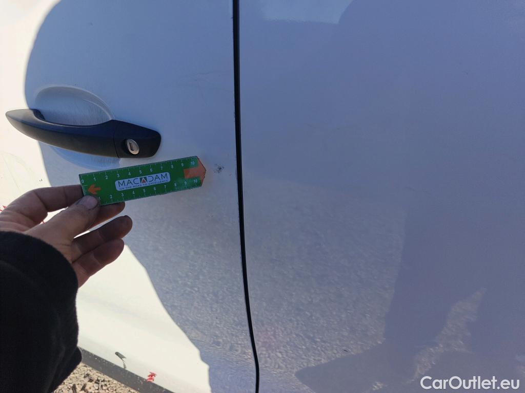  Opel  Vivaro OPEL  / 2019 / 4P / furgón 2.0 Diésel 88kW (120CV) L Inc. Express #34