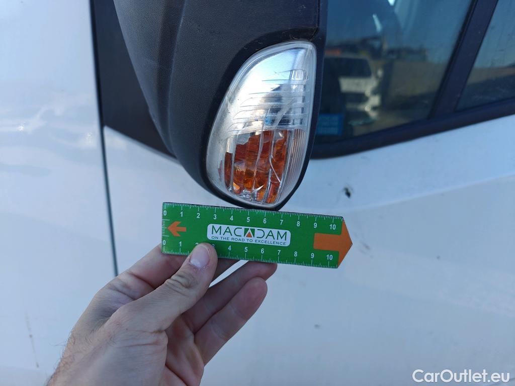  Nissan  NV400 NISSAN  / 2011 / 4P / furgón L2H2 3,5T 2.3dCi 99kW FWD Comfort #61