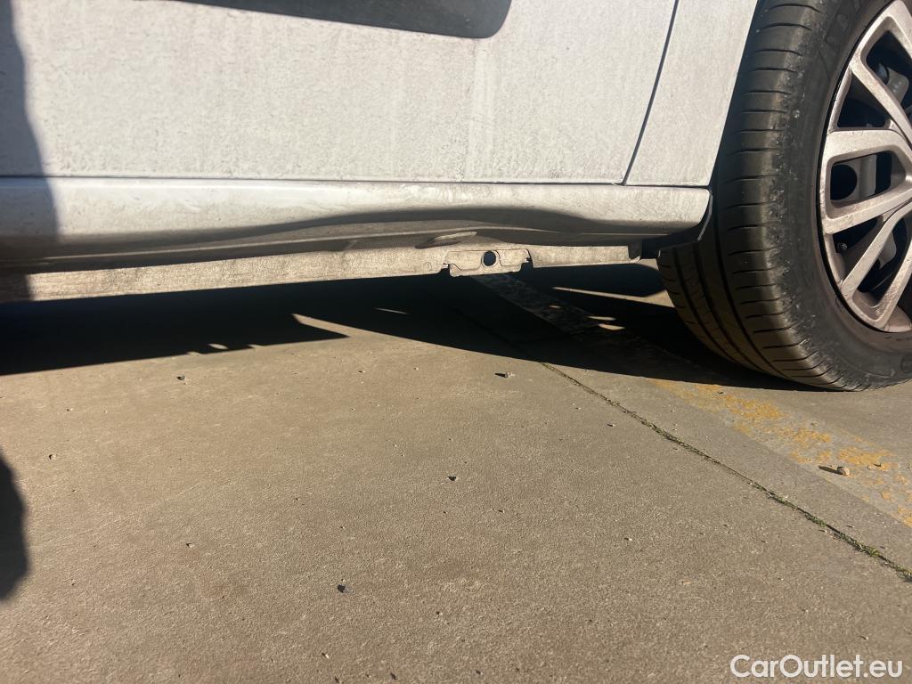  Citroen  Berlingo CITROEN  / 2018 / 4P / combi Talla M BlueHDi 100 S&S LIVE PACK BUSINE (AC) #4