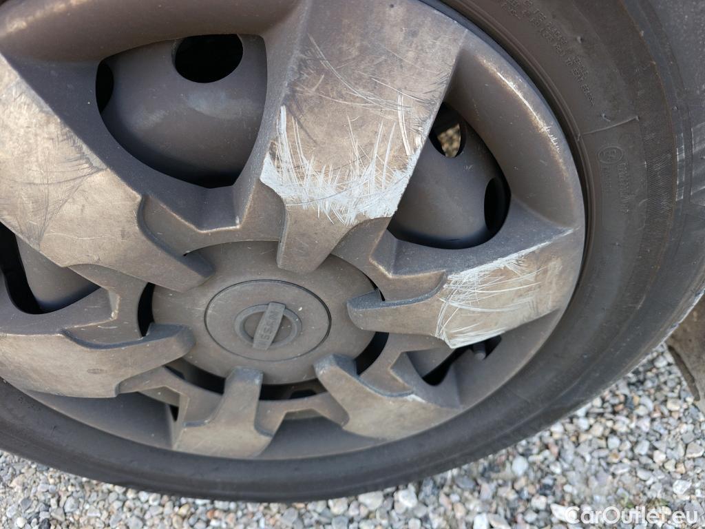  Nissan  NV400 NISSAN  / 2011 / 4P / furgón L2H2 3,5T 2.3dCi 99kW FWD Comfort #96