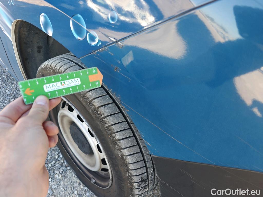  Peugeot  Partner PEUGEOT  / 2018 / 3P / furgón derivado de turismo Pro Standard 600kg BlueHDi 73kW #50