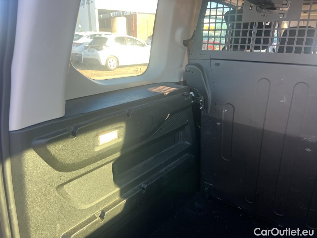  Citroen  Berlingo CITROEN  / 2018 / 4P / combi Talla M BlueHDi 100 S&S LIVE PACK BUSINE (AC) #6