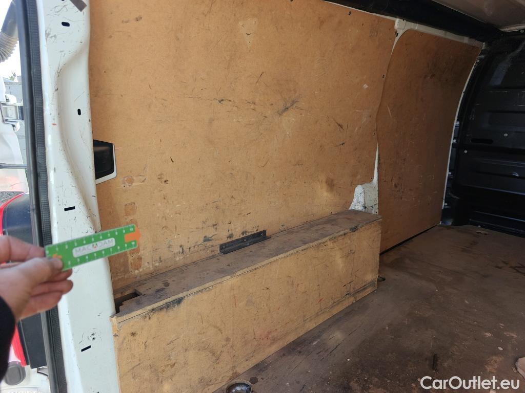  Opel  Vivaro OPEL  / 2019 / 4P / furgón 2.0 Diésel 88kW (120CV) L Inc. Express #2