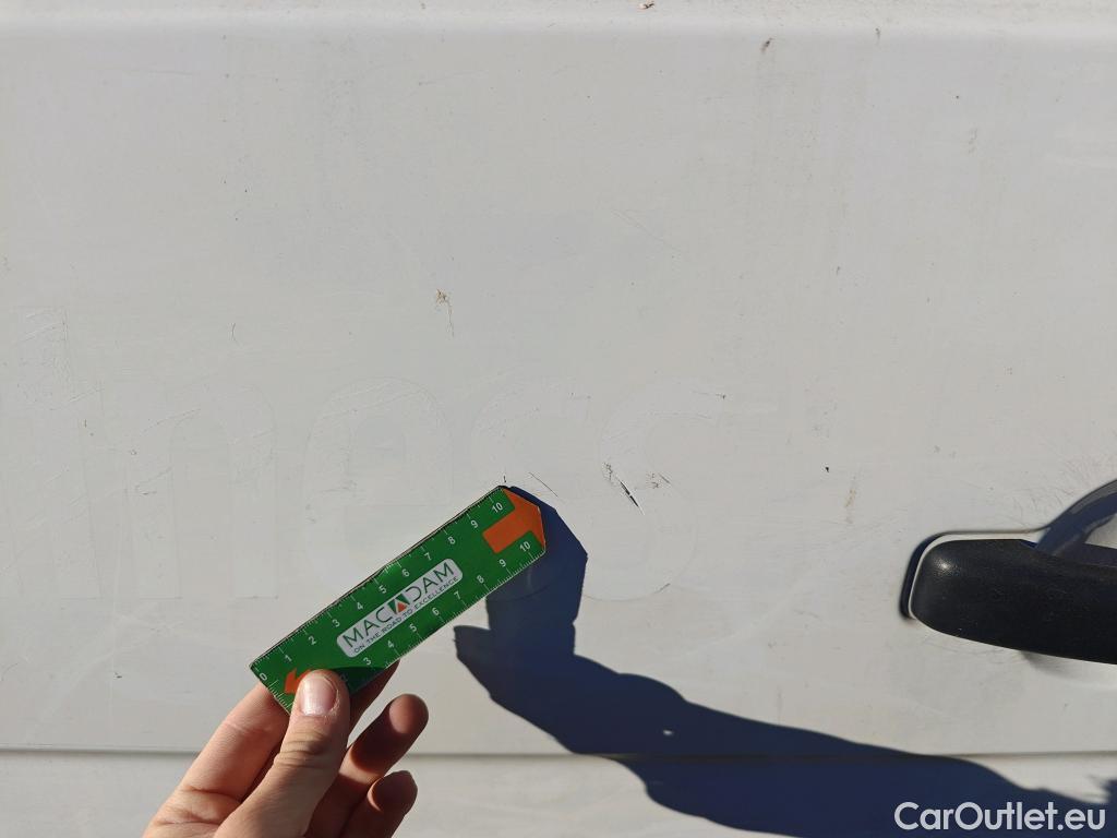  Nissan  NV400 NISSAN  / 2011 / 4P / furgón L2H2 3,5T 2.3dCi 99kW FWD Comfort #36