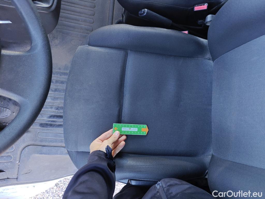  Nissan  NV400 NISSAN  / 2011 / 4P / furgón L2H2 3,5T 2.3dCi 99kW FWD Comfort #79