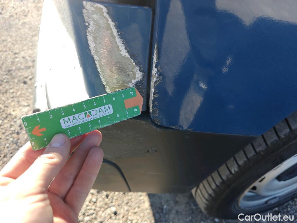  Peugeot  Partner PEUGEOT  / 2018 / 3P / furgón derivado de turismo Pro Standard 600kg BlueHDi 73kW #36