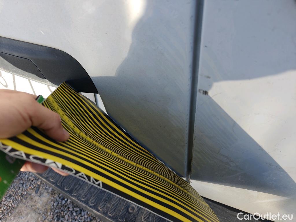  Nissan  NV400 NISSAN  / 2011 / 4P / furgón L2H2 3,5T 2.3dCi 99kW FWD Comfort #29