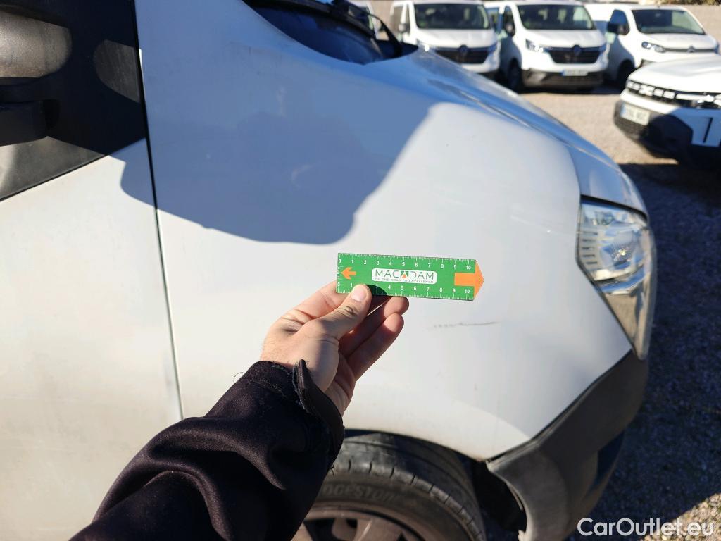  Nissan  NV400 NISSAN  / 2011 / 4P / furgón L2H2 3,5T 2.3dCi 99kW FWD Comfort #63