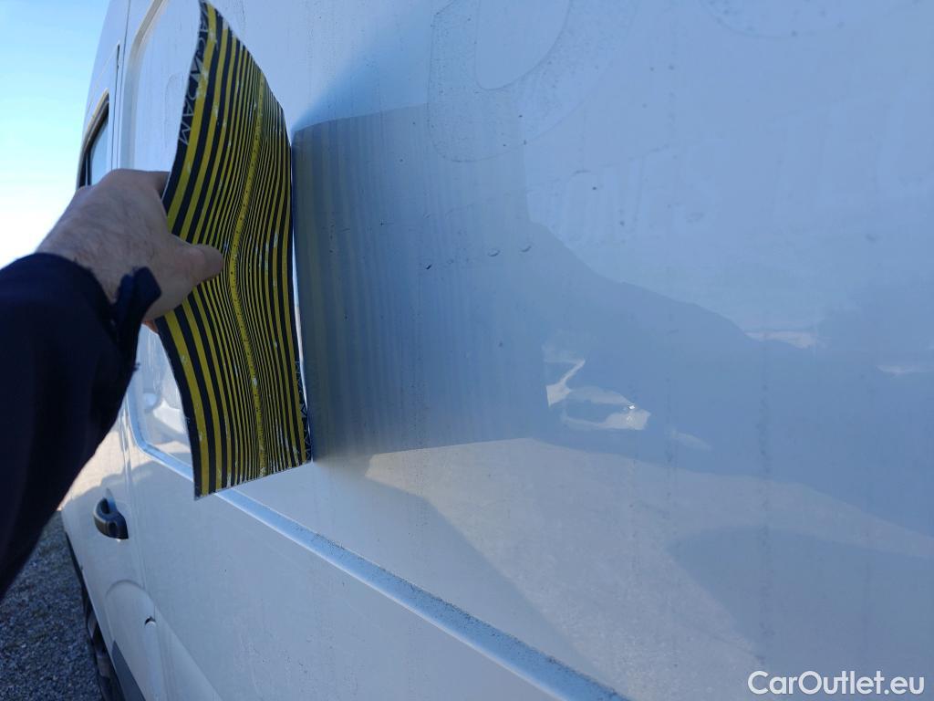  Nissan  NV400 NISSAN  / 2011 / 4P / furgón L2H2 3,5T 2.3dCi 99kW FWD Comfort #6