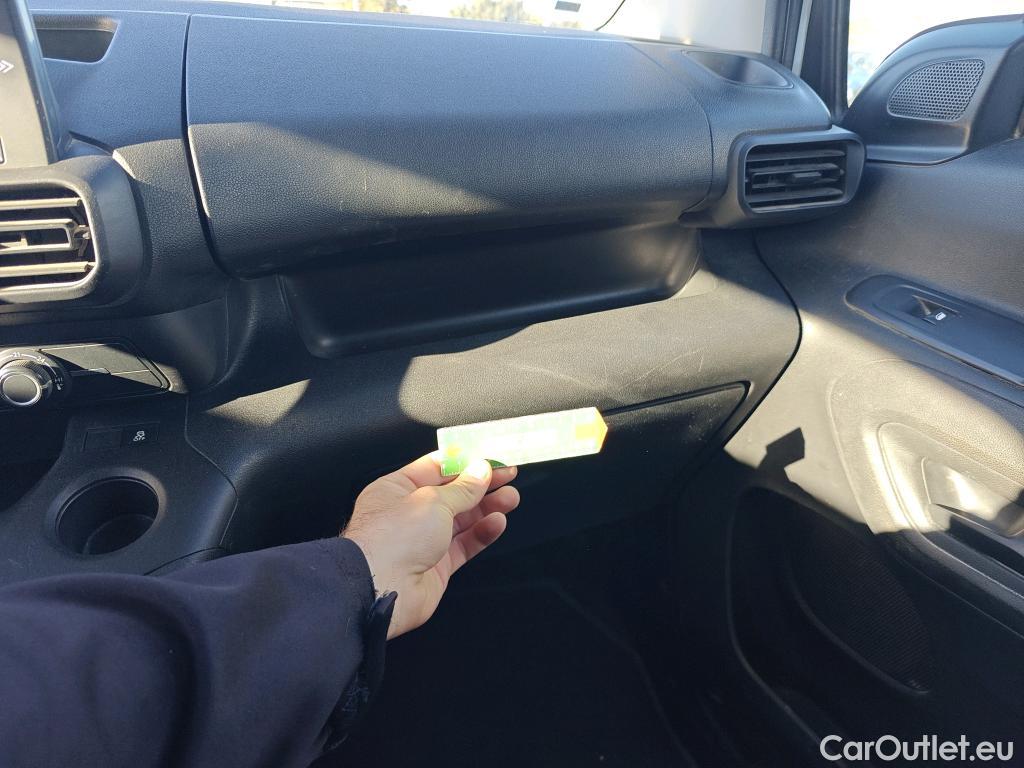  Citroen  Berlingo CITROEN  COMBI Talla M BlueHDi 100 S&S LIVE (IND) #41