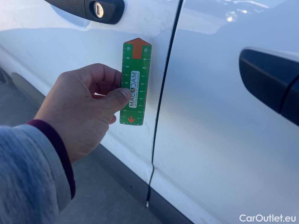  Citroen  Berlingo CITROEN  / 2018 / 4P / combi Talla M BlueHDi 100 S&S LIVE PACK BUSINE (AC) #9