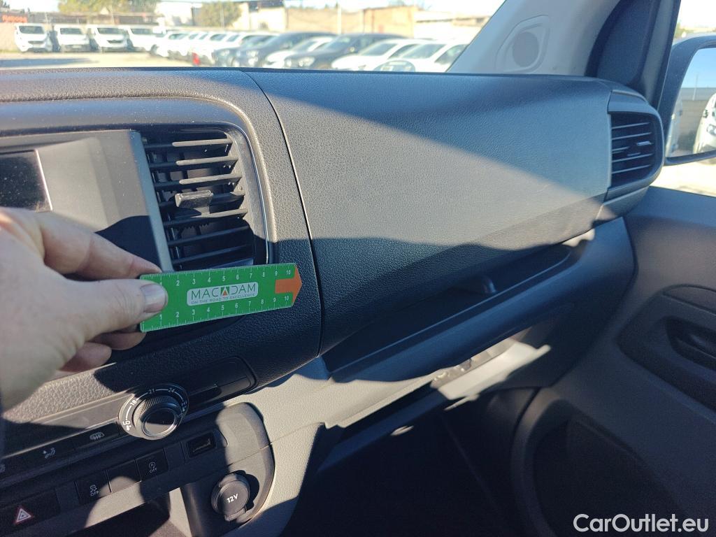  Opel  Vivaro OPEL  / 2019 / 4P / furgón 2.0 Diésel 88kW (120CV) L Inc. Express #30