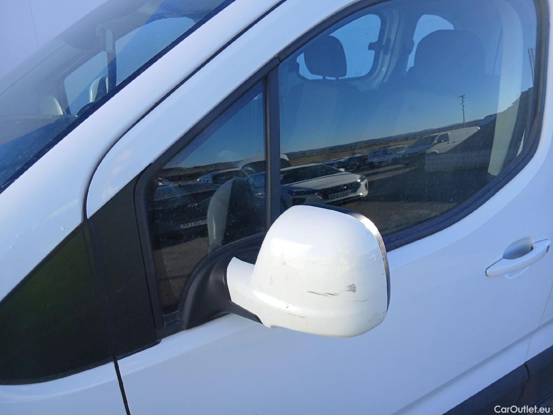  Peugeot  RIFTER PEUGEOT  / 2018 / 4P / combi Active Standard BlueHDi 73kW (IND) (AC2) #9