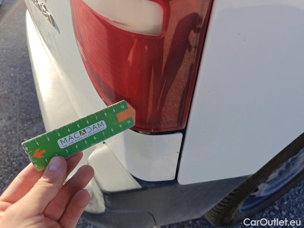  Citroen  Berlingo CITROEN  COMBI Talla M BlueHDi 100 S&S LIVE (IND) #9