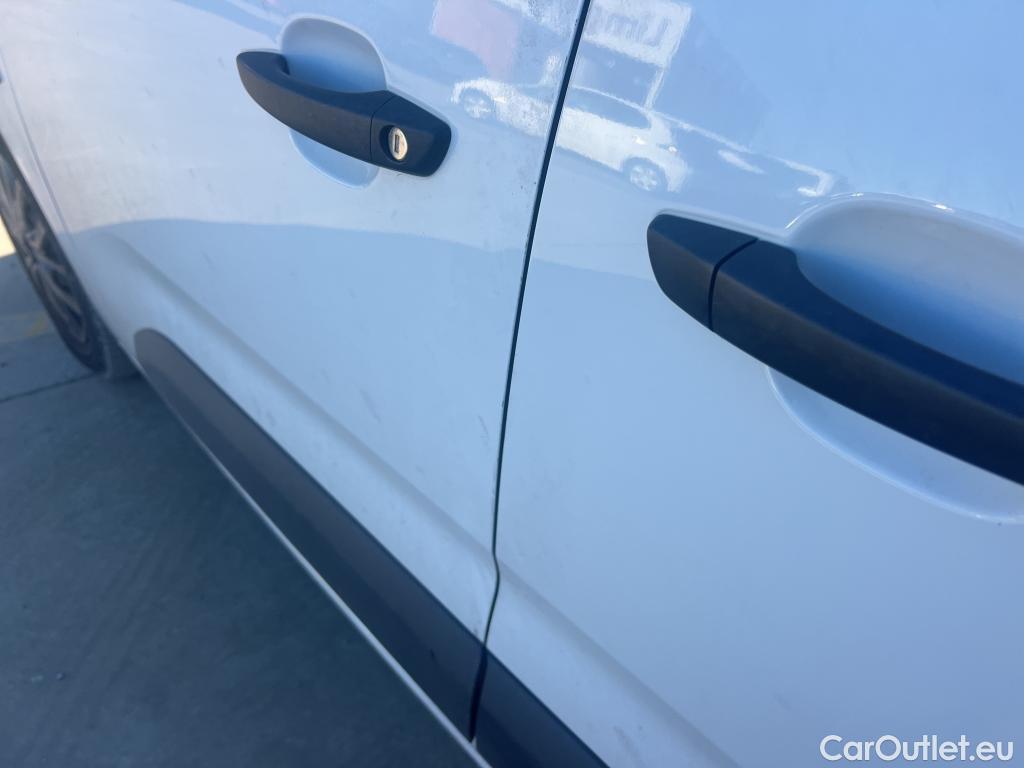  Citroen  Berlingo CITROEN  / 2018 / 4P / combi Talla M BlueHDi 100 S&S LIVE PACK BUSINE (AC) #8