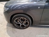  Alfa Romeo   STELVIO ALFA ROMEO / 2017 / 5P / SUV 2.2 TD 210 CV TI AT8 Q4 #60