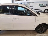  Lancia  Ypsilon LANCIA  ECOCHIC / 2015 / 5P / BERLINA 1.0 70CV FIREFLY HYBRID SeS GOLD #29