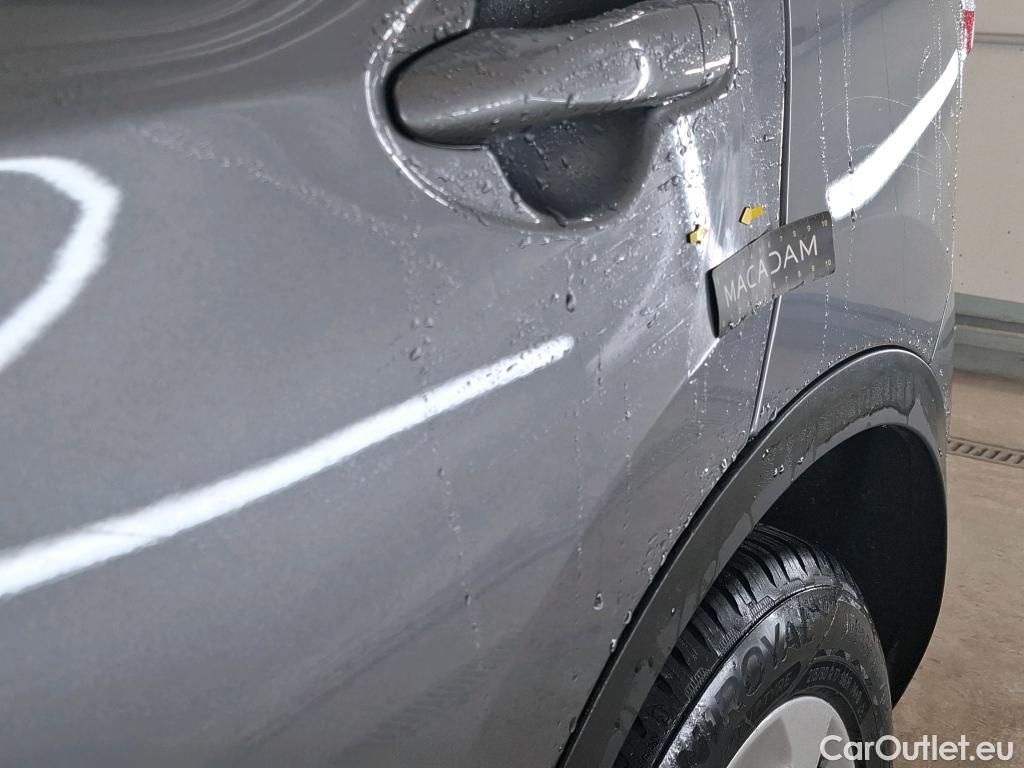  Nissan  Qashqai NISSAN  / 2017 / 5P / Crossover 1.5 DCI 115 Business Edition #4