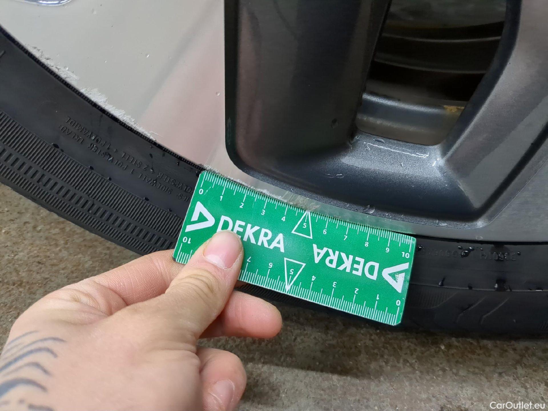  KIA  Niro  e- Premium 64kWh BVA #7