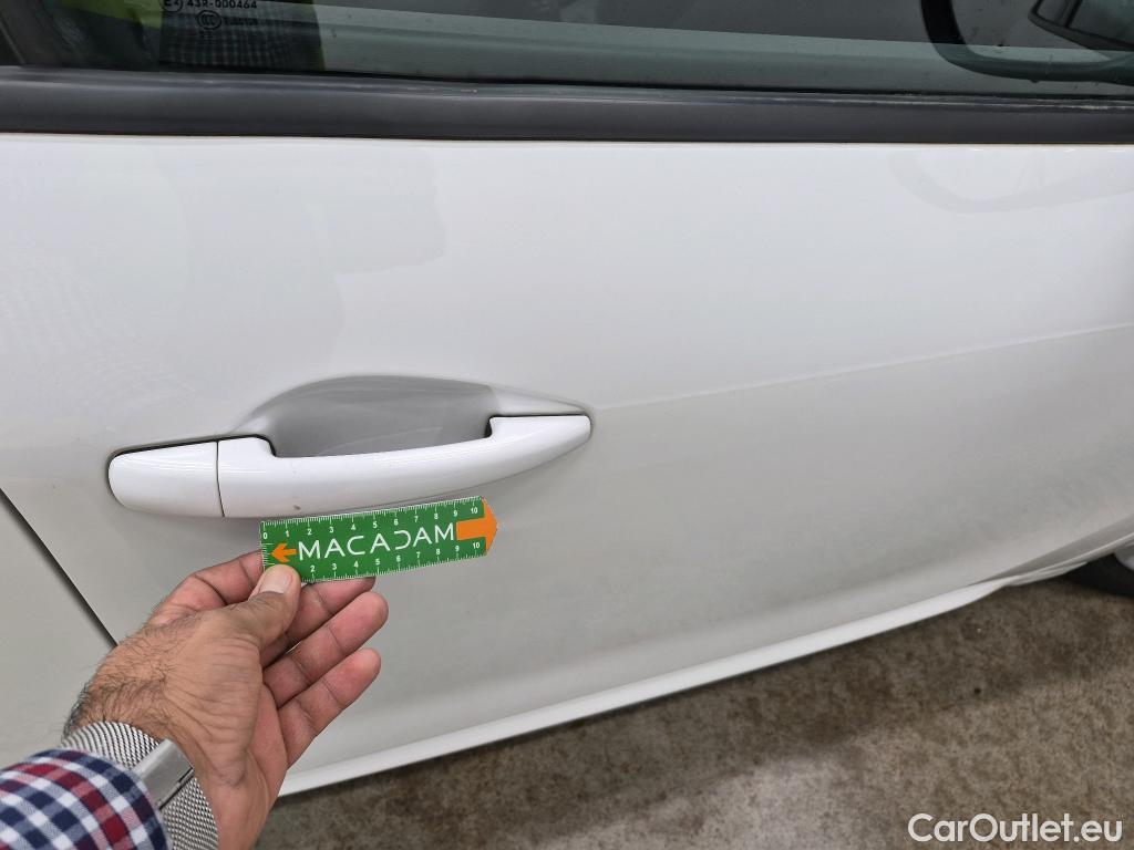  Peugeot  208  Affaire Premium Pack 1.5 HDi 100CV BVM5 E6dT #35