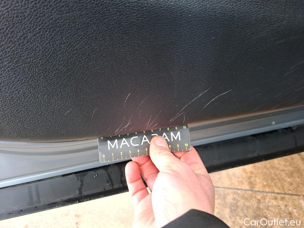  KIA  Sportage KIA  / 2021 / 5P / SUV 1.6 T-GDI 265 PHEV AUTO 4WD GT-L PREM BU #4