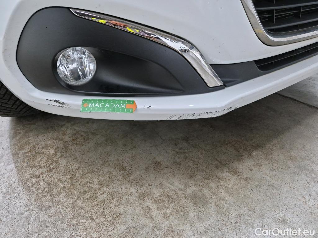  Peugeot  208  Affaire Premium Pack 1.5 HDi 100CV BVM5 E6dT #2