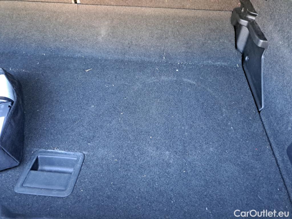  Audi  Q2 AUDI  / 2016 / 5P / todoterreno Design 30 TFSI 85kW (116CV) #6