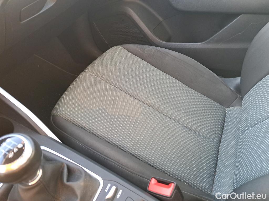  Audi  Q2 AUDI  / 2016 / 5P / todoterreno Design 30 TFSI 85kW (116CV) #9