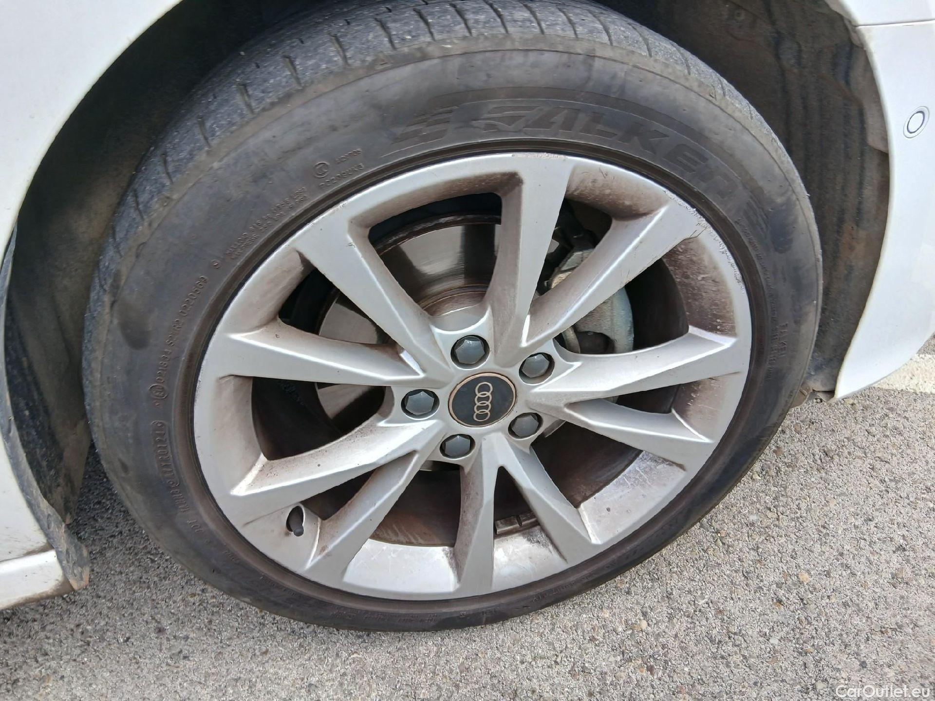  Audi  A3  Sportback 30 TFSI Advanced 1.5 TFSI 115CV AT7 6E #3